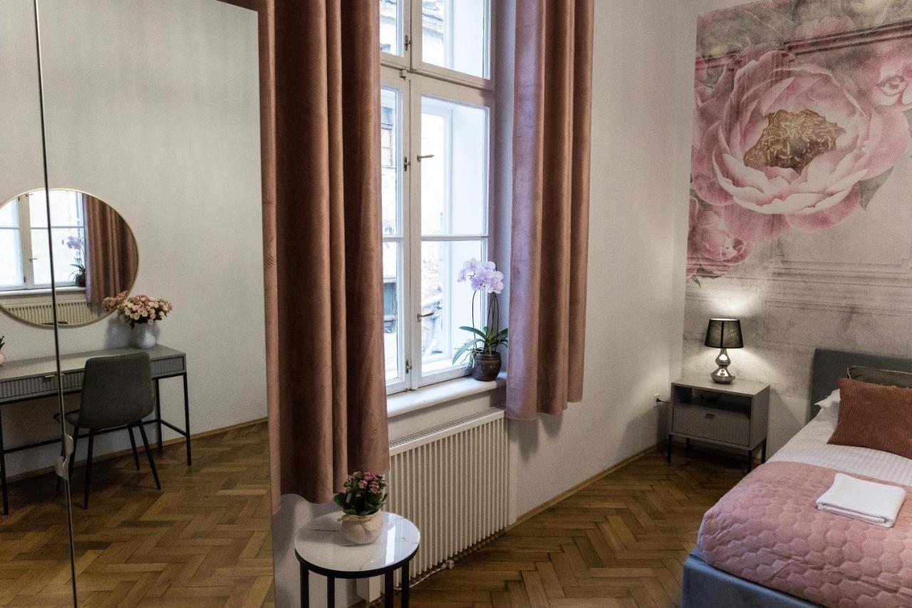 Cracwow K8 No.7 Apartment Krasków Exterior foto
